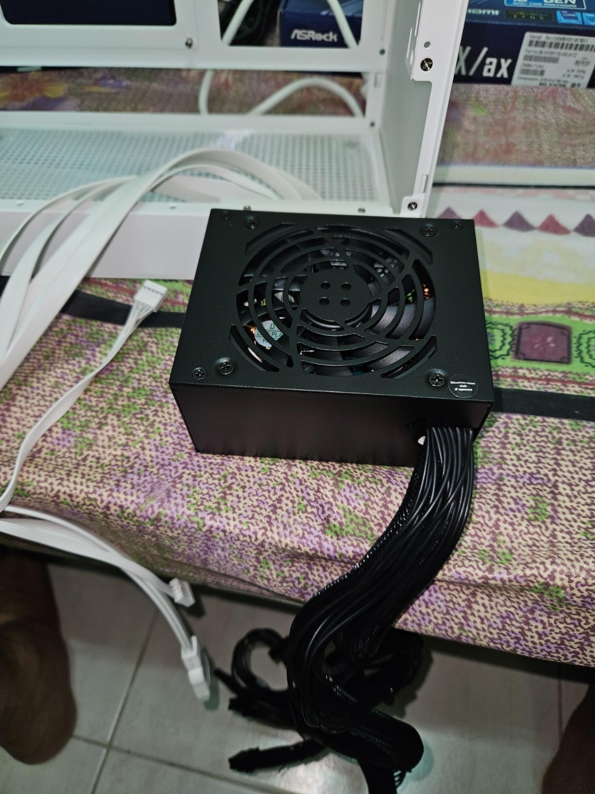 SilverStone Extreme 500 Bronze 80 Plus Bronze 500W SFX Power Supply, SST-EX500-B customer photo 2