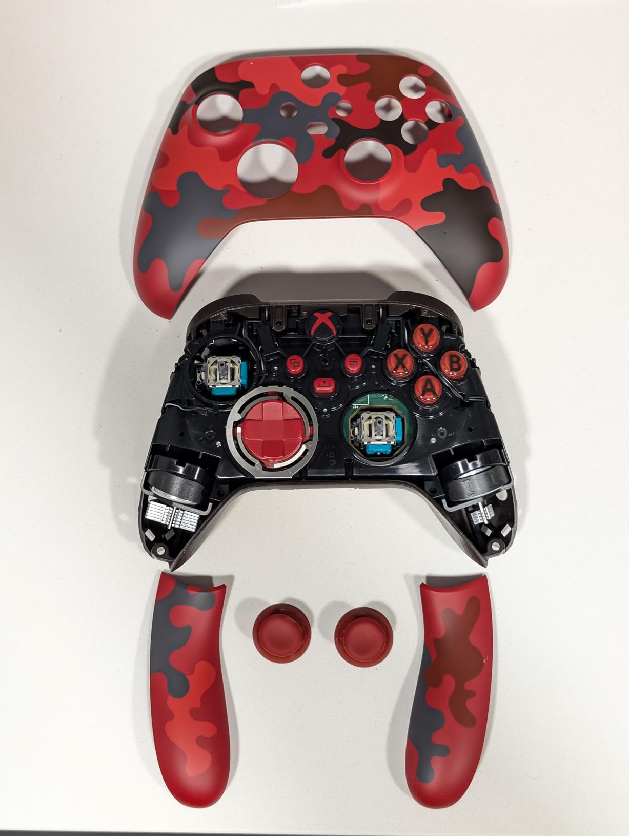 eXtremeRate Replacement Thumbsticks for Xbox Series X & S, Joysticks Repair Kit for Xbox Wireless Controller, Custom Analog Stick Buttons for Xbox One S/X/Elite Controller - Carmine Red customer photo 2
