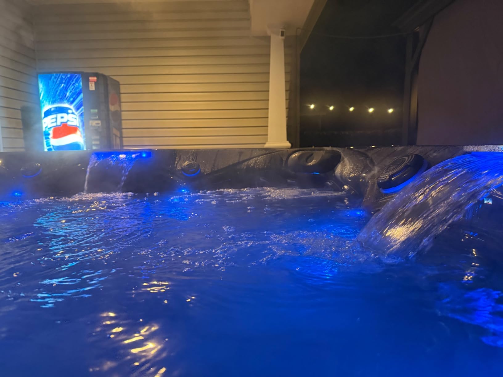 HTH Spa 86134 Clear Chlorinating Sanitizer, Spa & Hot Tub Chemical Controls Bacteria and Algae, 2.25 lbs customer photo 2