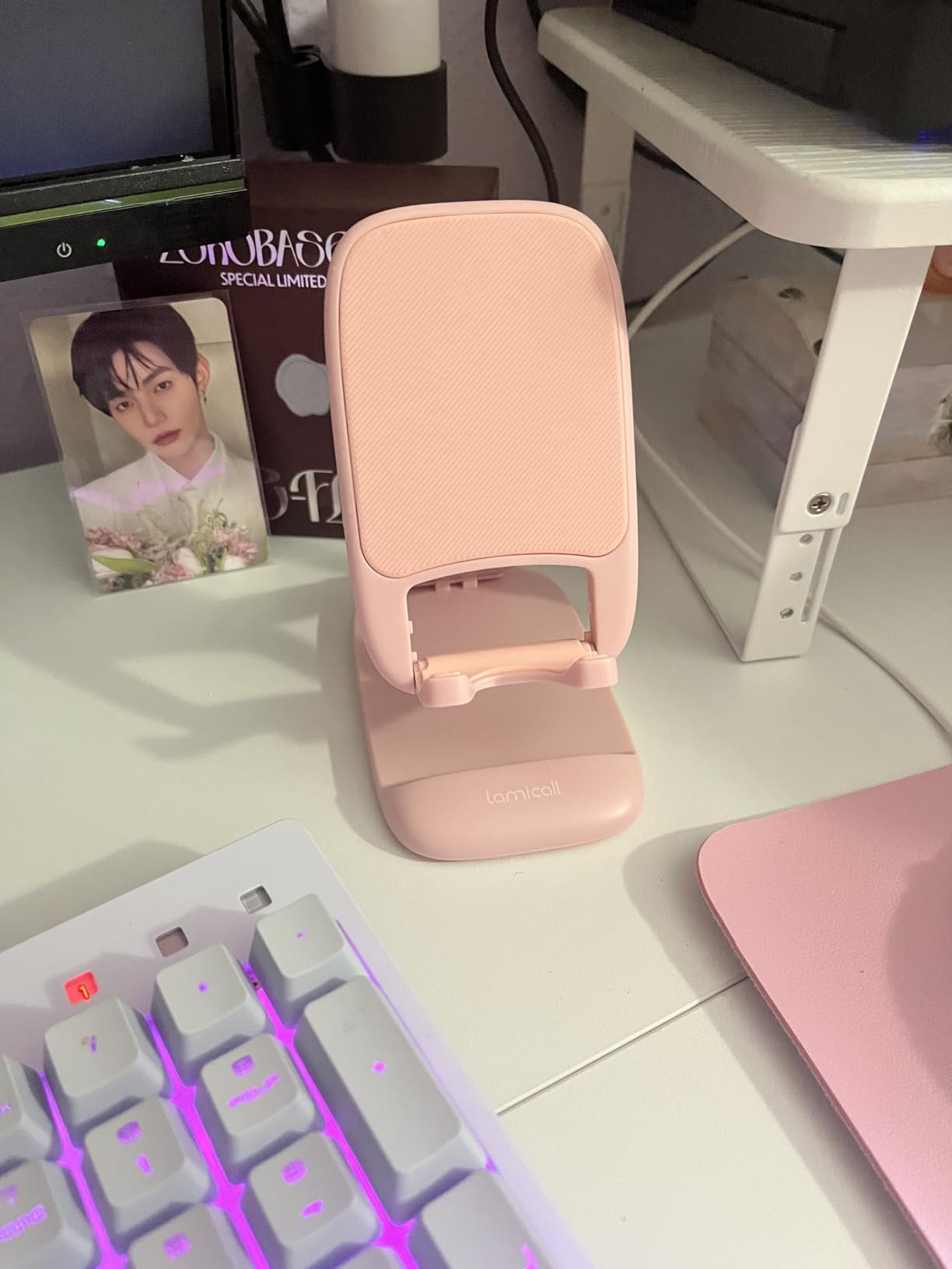 Lamicall Cell Phone Stand for Desk - [Height Adjustable] Foldable Mobile Phone Holder, Portable Stand for iPhone 17 16 15 14 13 12 11 Pro Max Plus Air, Galaxy S25, Office Gift, Telephone Accessories customer photo 1