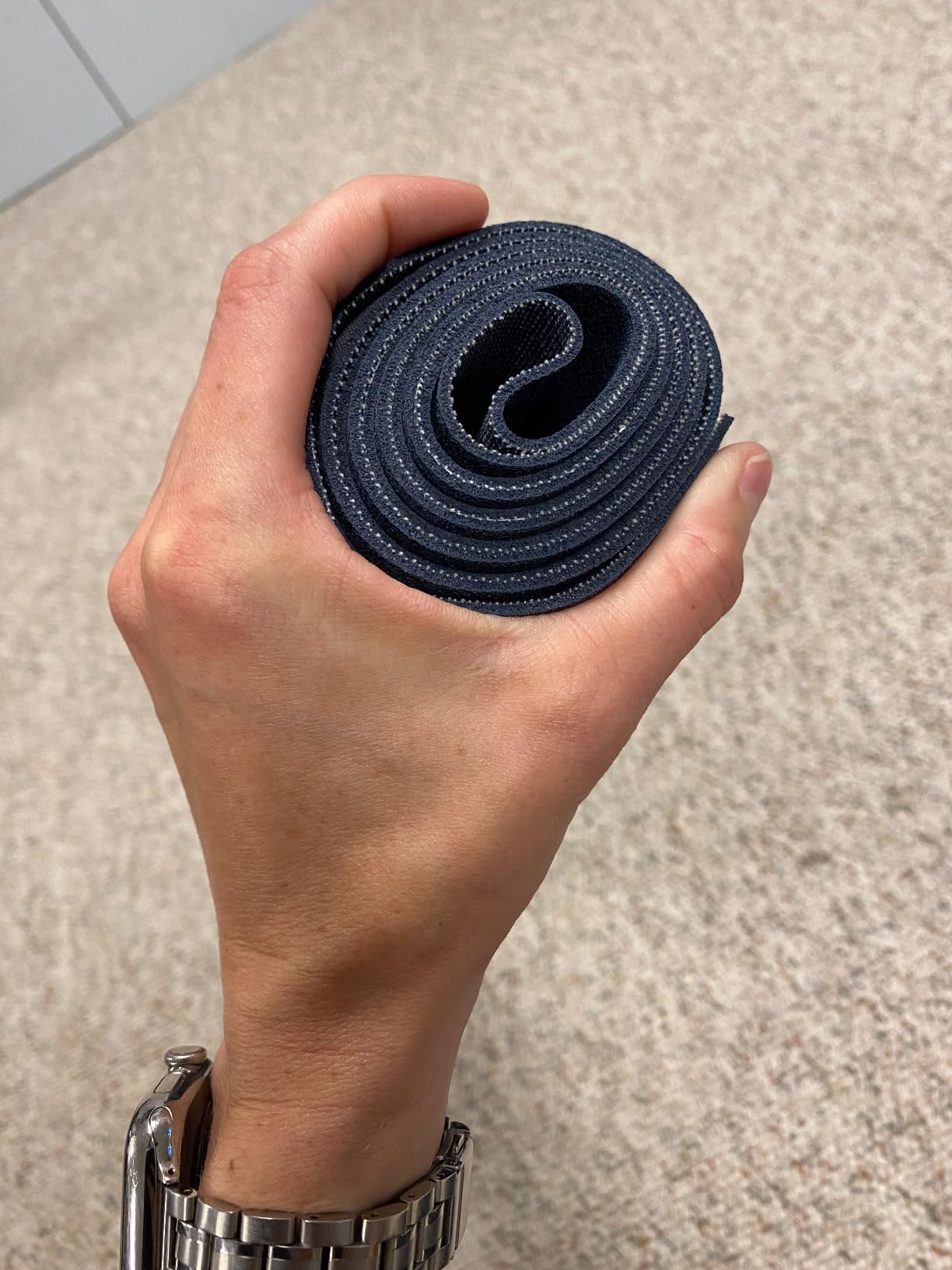 Manduka eKO SuperLite Yoga Mat - 1.5mm Natural Rubber | Foldable & Travel Friendly | Soft Textured Surface | Eco-friendly customer photo 1