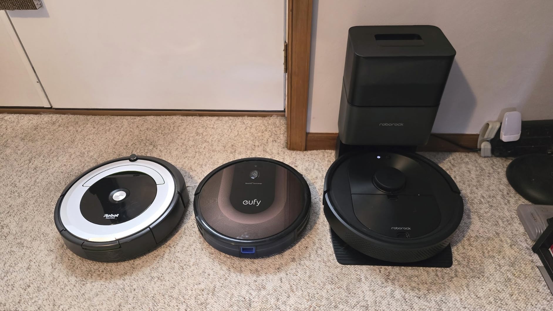 Q5+ Robot Vacuum with Self-Empty Dock, Hands-Free Cleaning for up to 7 Weeks, 2700Pa Max Suction, 180mins Max Run-Time, Compatible with Alexa, Perfect for Hard Floors, Carpets, and Pet Hair customer photo 1