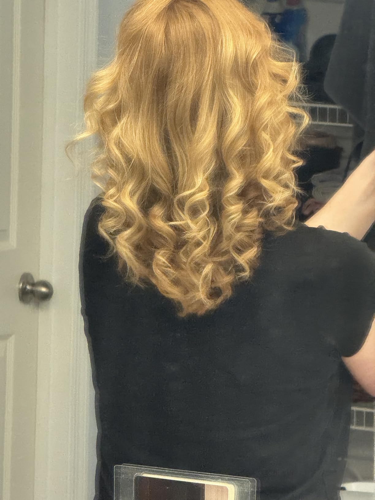 Remington Shine Therapy Argan Oil & Keratin Infused ½-1 Inch Tapered Curling Wand for Natural Curls, Includes Heat Glove customer photo 2