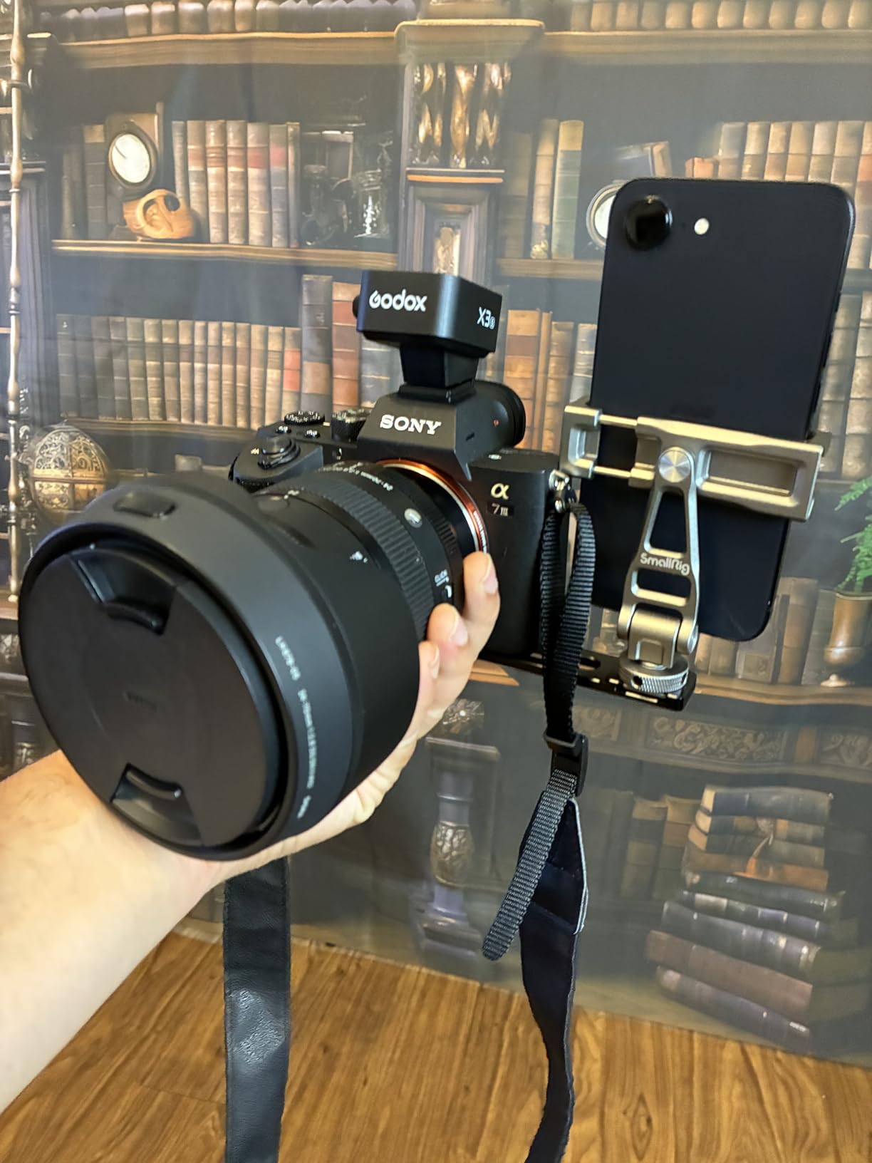Multifunctional Universal Cell Phone Mount Adapter, Phone Tripod Mount with Cold Shoe, Phone Holder for iPhone 16 15 14 13 12 11, Fits for Tripod Monopod Phone Cage Camera cage-3559 - SMALLRIG customer photo 1