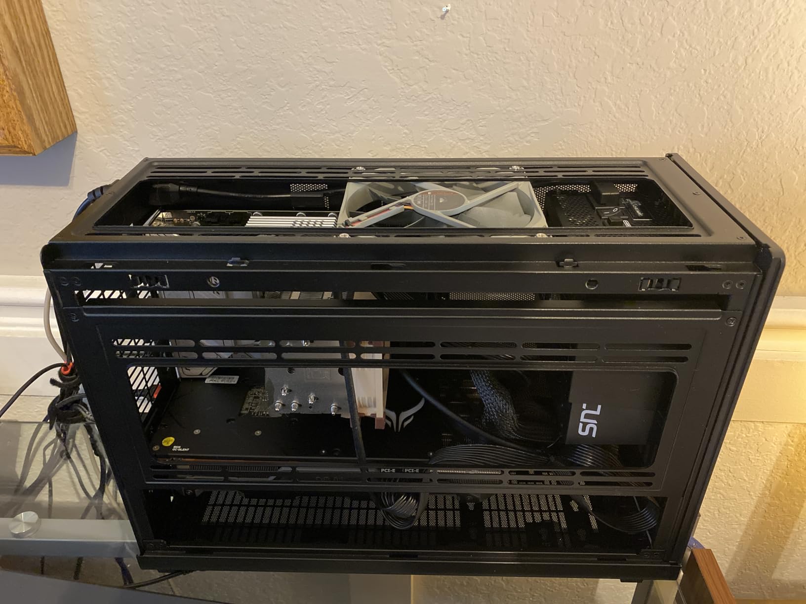 Lian Li A4-H2O Mini-ITX PC Case, Triple-Slot Mount GPU, Aluminum Exterior & SPCC Steel Interior, 240mm AIO, SFX Sandwich Layout, PCIe 4.0, Supports SFX/SFX-L PSU (A4-H2O A4 Black) customer photo 1