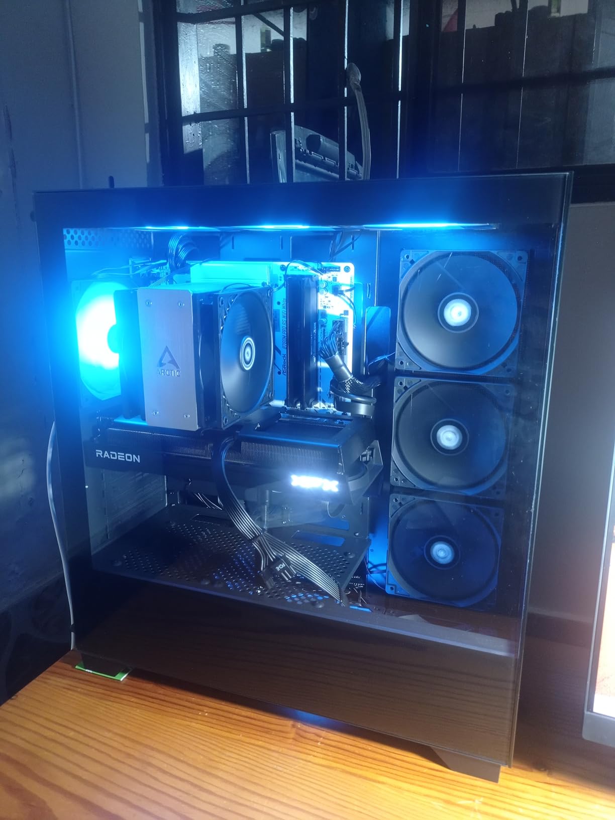 ARCTIC Freezer 36 (Black) - Single-Tower CPU Cooler with Push-Pull, Two Pressure-optimised 120 mm P Fans, Fluid Dynamic Bearing, 200-1800 RPM, 4 Heatpipes customer photo 1