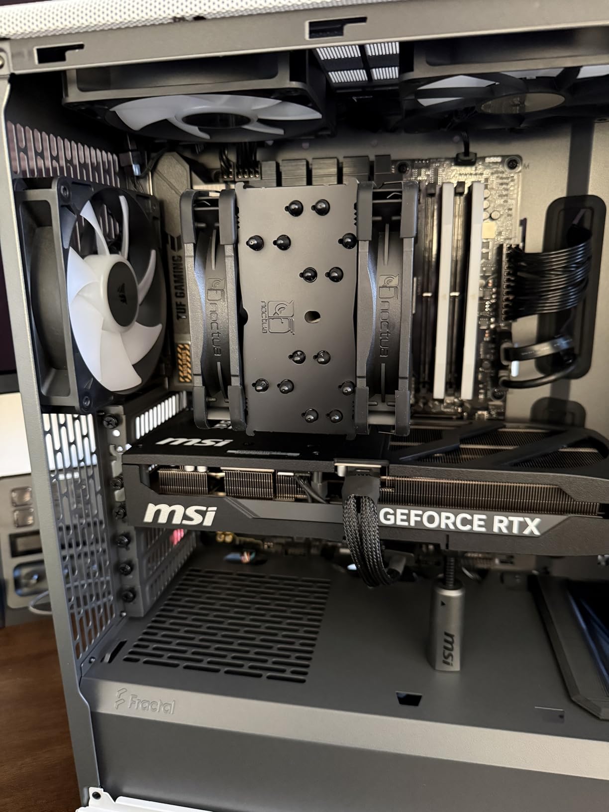 Fractal Design North Chalk White Tempered Glass Clear - Genuine Oak Wood Front - Glass Side Panel - Two 140mm Aspect PWM Fans Included - Type C USB - ATX Airflow Mid Tower PC Gaming Case customer photo 1