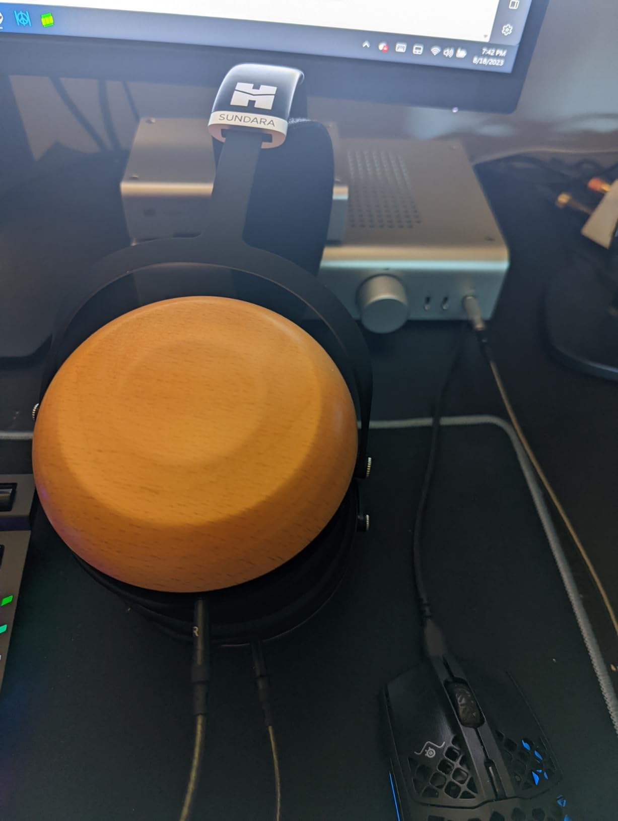 HIFIMAN SUNDARA Closed-Back Over-Ear Planar Magnetic Wired Hi-Fi Headphones customer photo 1