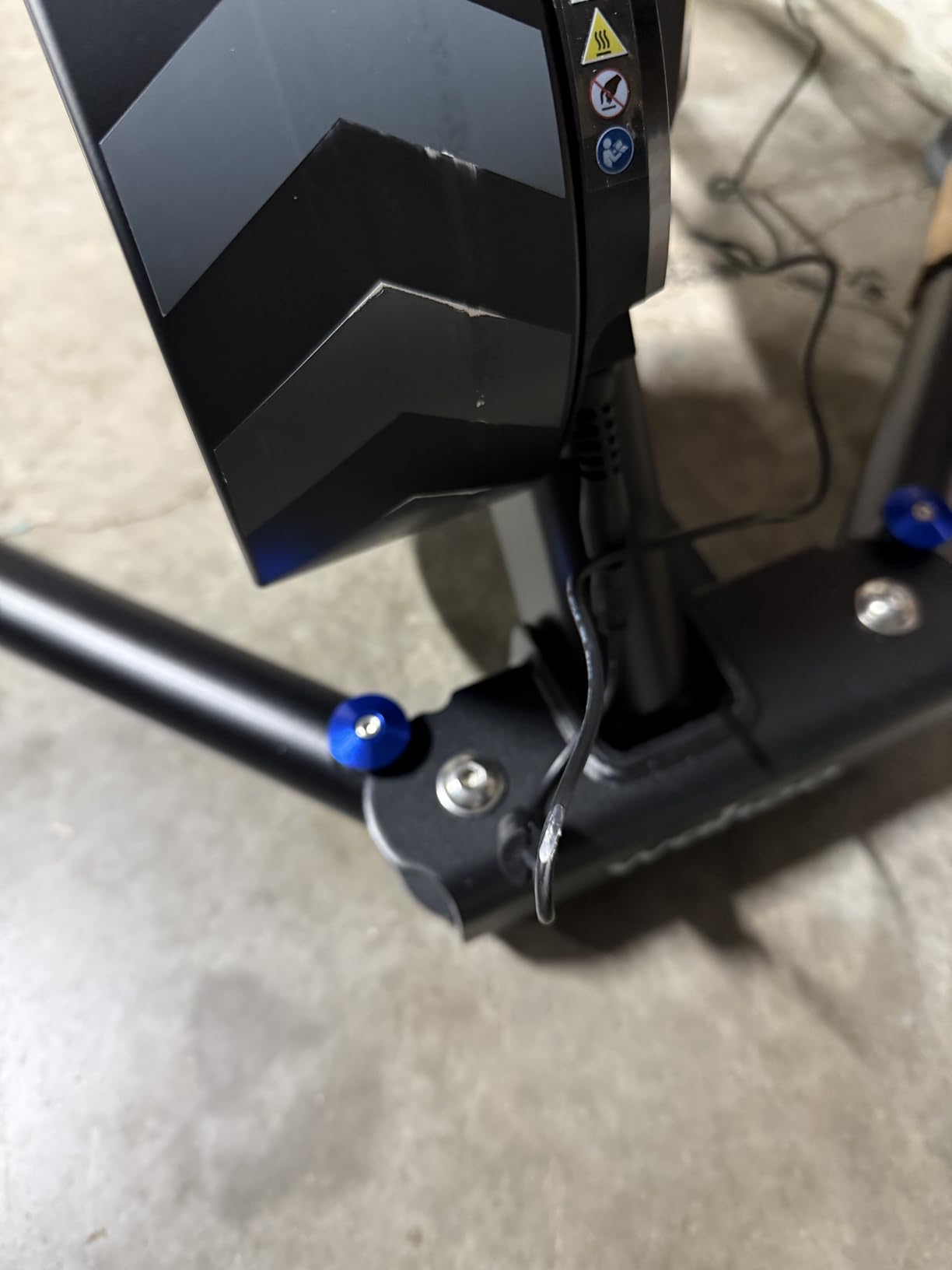 Wahoo KICKR V6 Smart Indoor Trainer for Cycling with Advanced Connectivity customer photo 2
