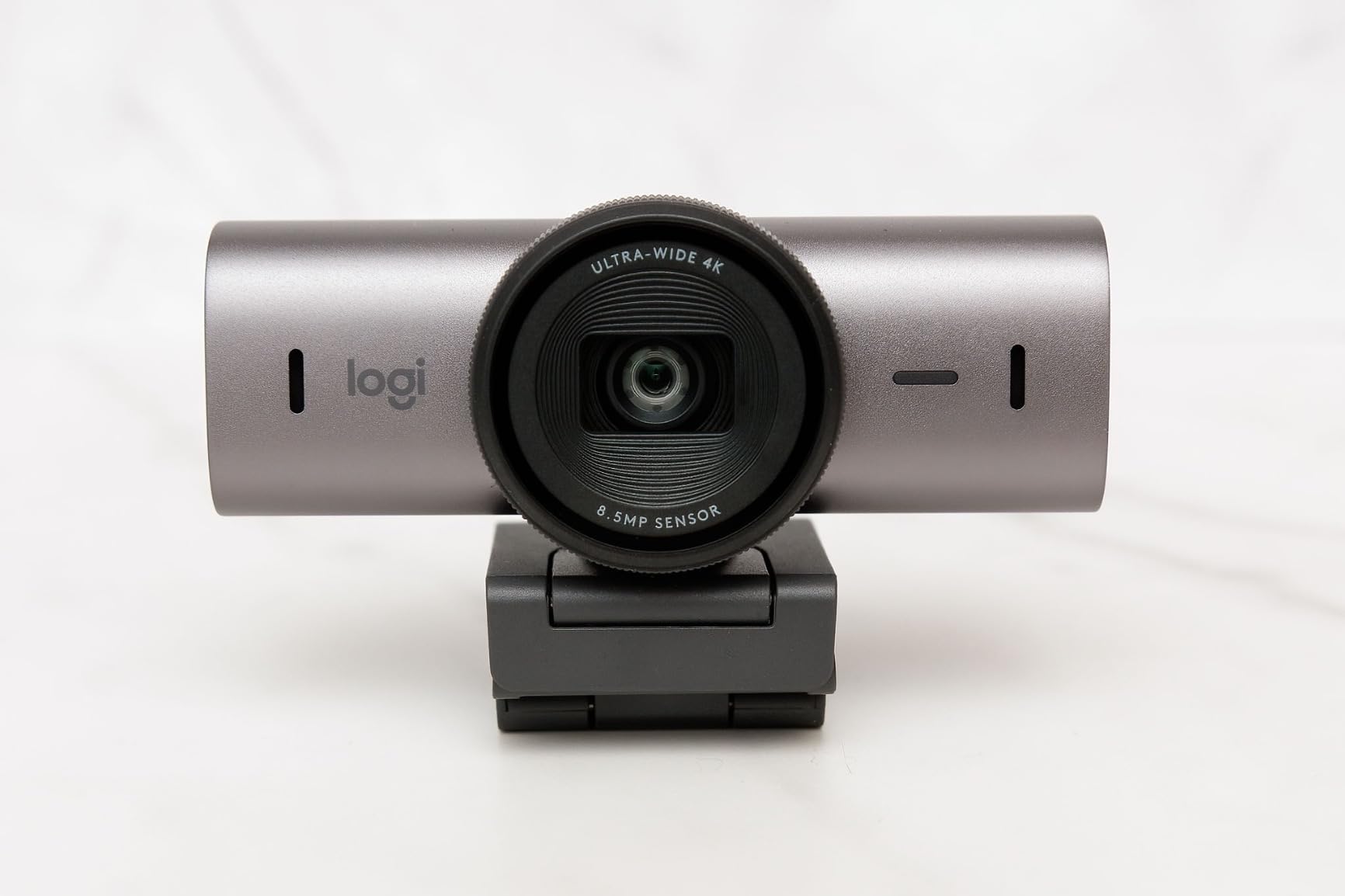 Logitech MX Brio Ultra HD 4K Collaboration, Streaming Webcam, 1080p at 60 FPS, Show Mode customer photo 2