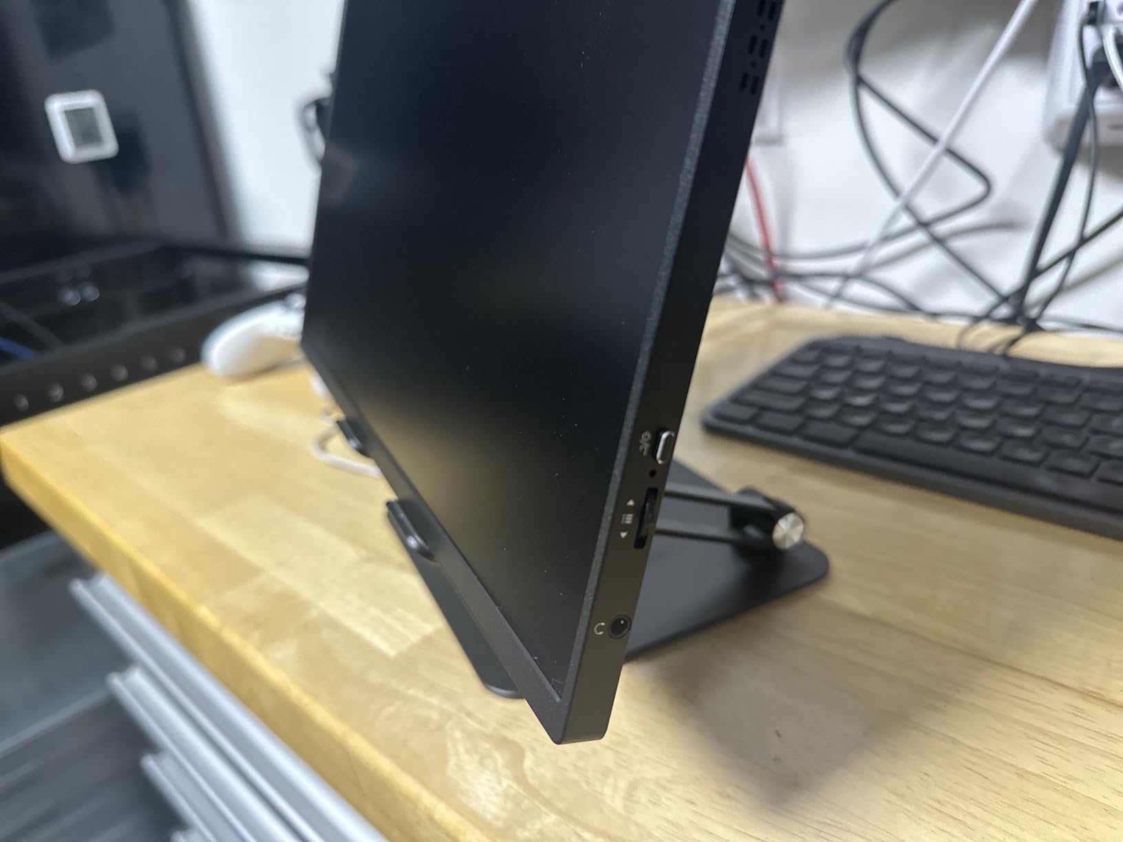UPERFECT 2K 120Hz Portable Gaming Monitor, 16