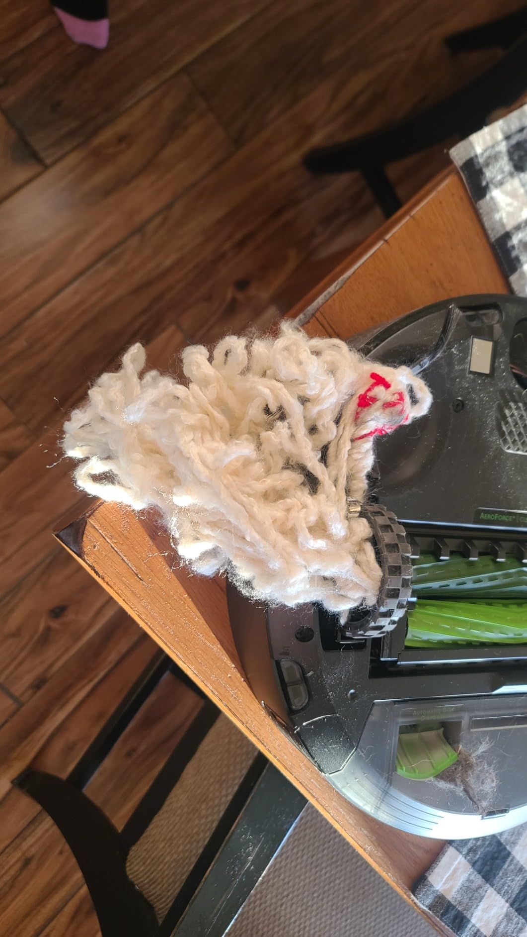 Roomba j6+ Self-Emptying Robot Vacuum - Identifies and Avoids Pet Waste & Cords, Empties Itself for Up to 60 Days, Smart Mapping customer photo 2