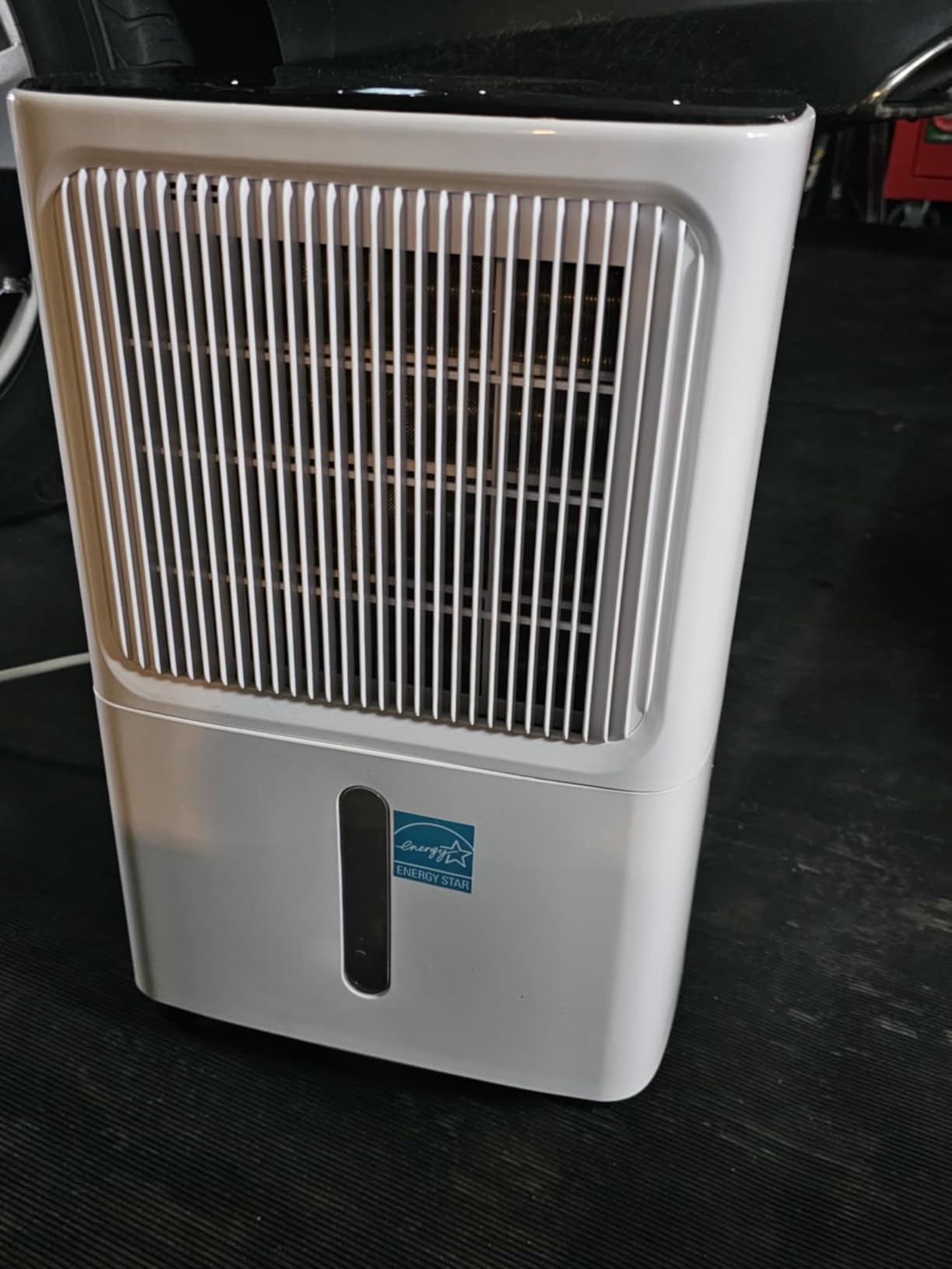 2500 Sq.Ft Dehumidifier for Basement with Drain Hose Max 34 Pints, VEAGASO Dehumidifiers for Home, Large Room, Bathroom, Bedroom, Three Modes, Intelligent Humidity Control, Dry Clothes, 24HR Timer customer photo 1