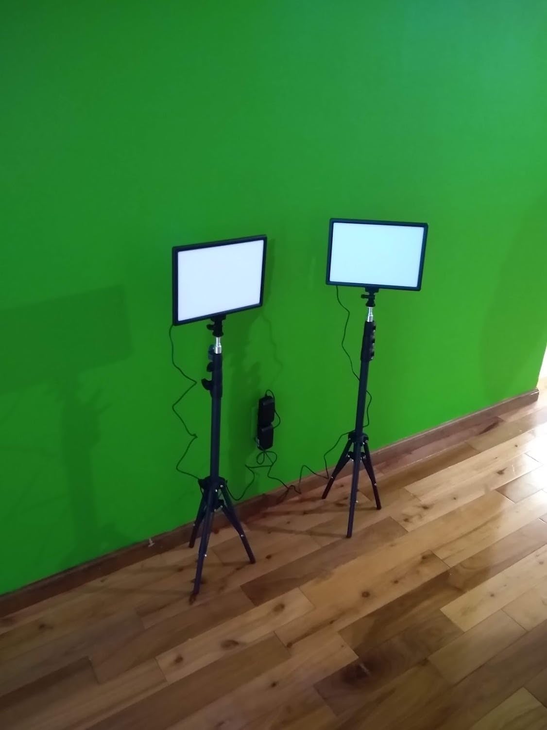 Godox SL60IIBi Bi-Color LED Video Light, 75W 2800K-6500K 25100Lux@1M CRI 96+ TLCI97+ Bowens Mount Photography Continuous Light, 11 FX Effects Studio LED Light with APP Control customer photo 2
