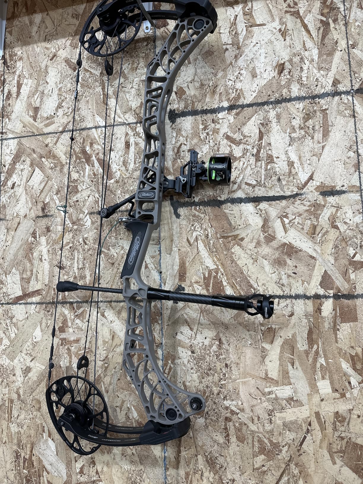 Bow Stabilizer, Archery Bow Stabilizer for Compound Bow Carbon Balance Bar Absorber with Weights to Reduce Vibrations Sound Absorption for Bow Hunting Shooting customer photo 1