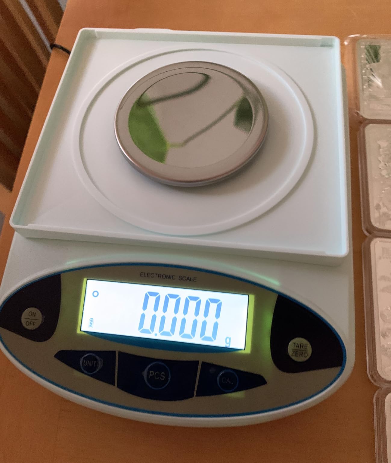 Lab Scale 5000g x 0.01g, 13 Unit 0.01g Accuracy High Precision Digital Analytical Balance, Electronic Laboratory Precision Gram Scale Digital Kitchen/Jewelry/Scientific Scale customer photo 1