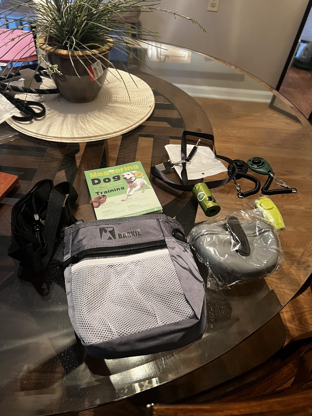 BARKIE Dog Training Kit - Treat Pouch, Pet Training Fanny Pack, 2 Puppy Training Clickers, Ultrasonic Silent Whistle, 2-in-1 Whistle Clicker, Clicker Training Guide Booklet, Dog Poop Bag (Black) customer photo 1