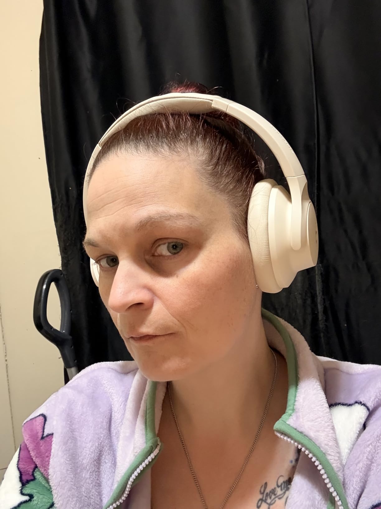 Soundcore by Anker Q20i Hybrid Active Noise Cancelling Headphones, Wireless Over-Ear Bluetooth, 40H Long ANC Playtime, Hi-Res Audio, Big Bass, Customize via an App, Transparency Mode (Black) customer photo 1