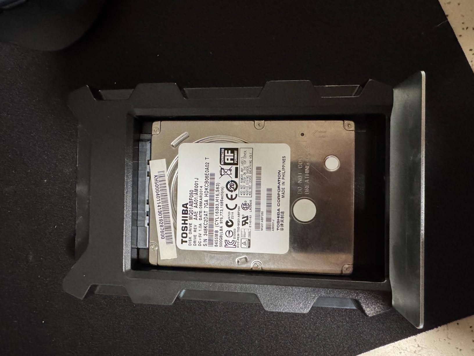 2.5'' SSD SATA to 3.5'' Hard Drive Adapter SSD Mounting Bracket Kit 1 Pack Internal SSD Desktop Adapter Hard Disk Drive Mounting Bracket Tray Case HDD Cage SSD Caddy Holder Converter for PC customer photo 2