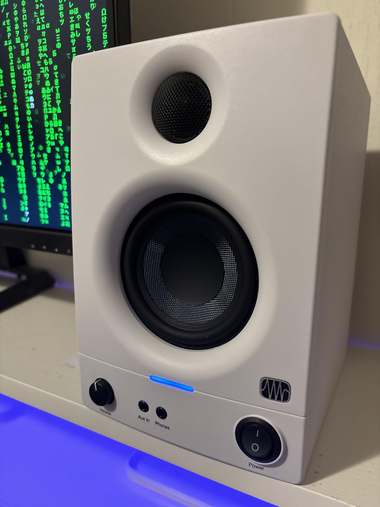 PreSonus Eris 3.5 Studio Monitors, Pair - Powered Active Monitor Speakers for Near Field Music Production customer photo 1