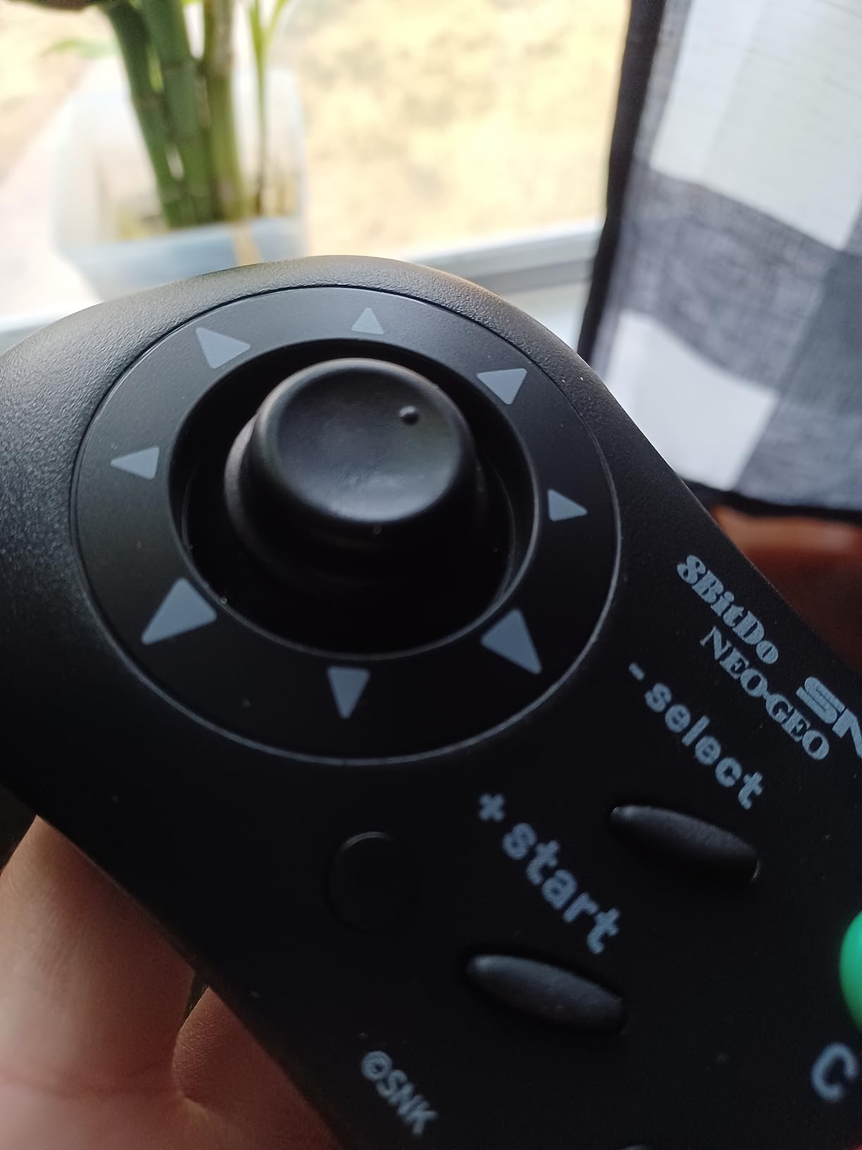 8Bitdo NEOGEO Wireless Controller for Windows, Android, and NEOGEO mini with Classic Click-Style Joystick - Officially Licensed by SNK (Black Edition) customer photo 2