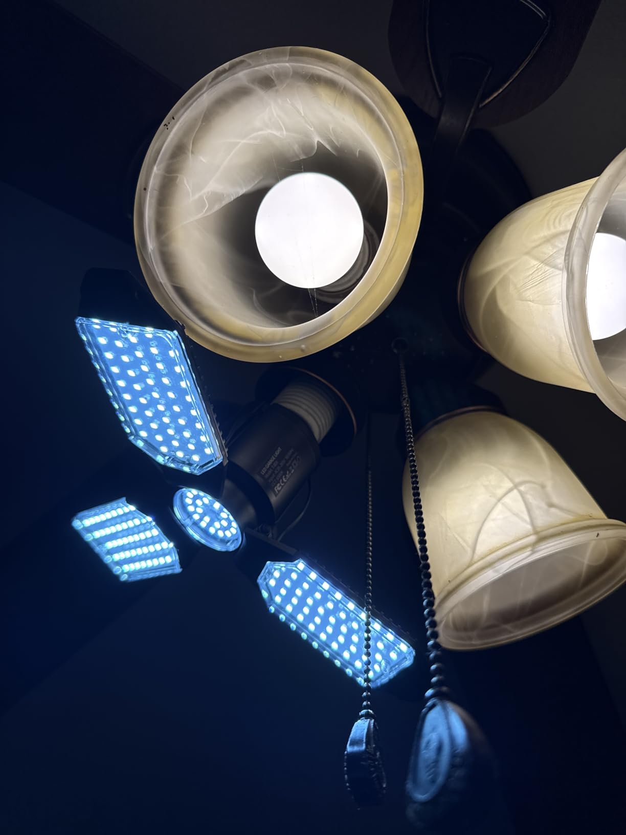 LED Garage Light Bulb, 8000LM Shop Lights with 3+1 Deformable Panels, 6500K Screw in Ceiling Lights for Garage, Workshop, Workbench, Basement customer photo 2