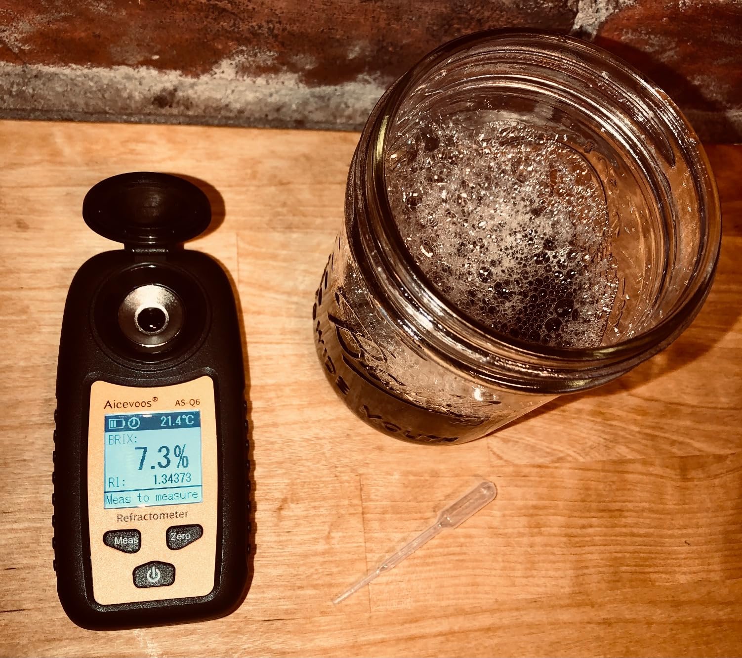 Digital Sugar Brix Refractometer brix Meter Automatic Temperature Compensation Range 0-35%,±0.2% Precision, Perfect for Fruits, Juices, Vegetables, Drinks and Coffee customer photo 2