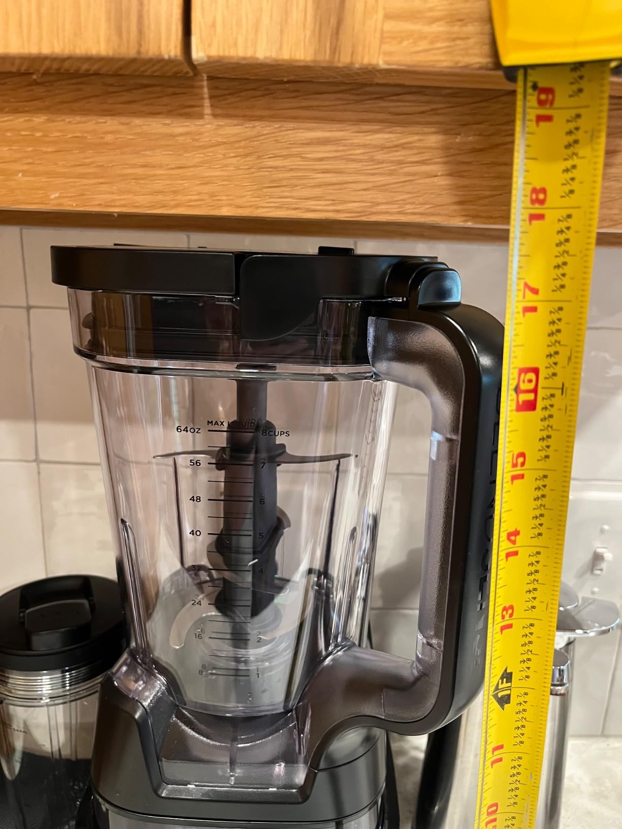 Ninja Full Size & Personal Blender I All-in-One | BlendSense Tech | 1800 Peak Watt | 72 oz. Pitcher & (2) 24 oz. To-Go Cups | TB301 customer photo 2