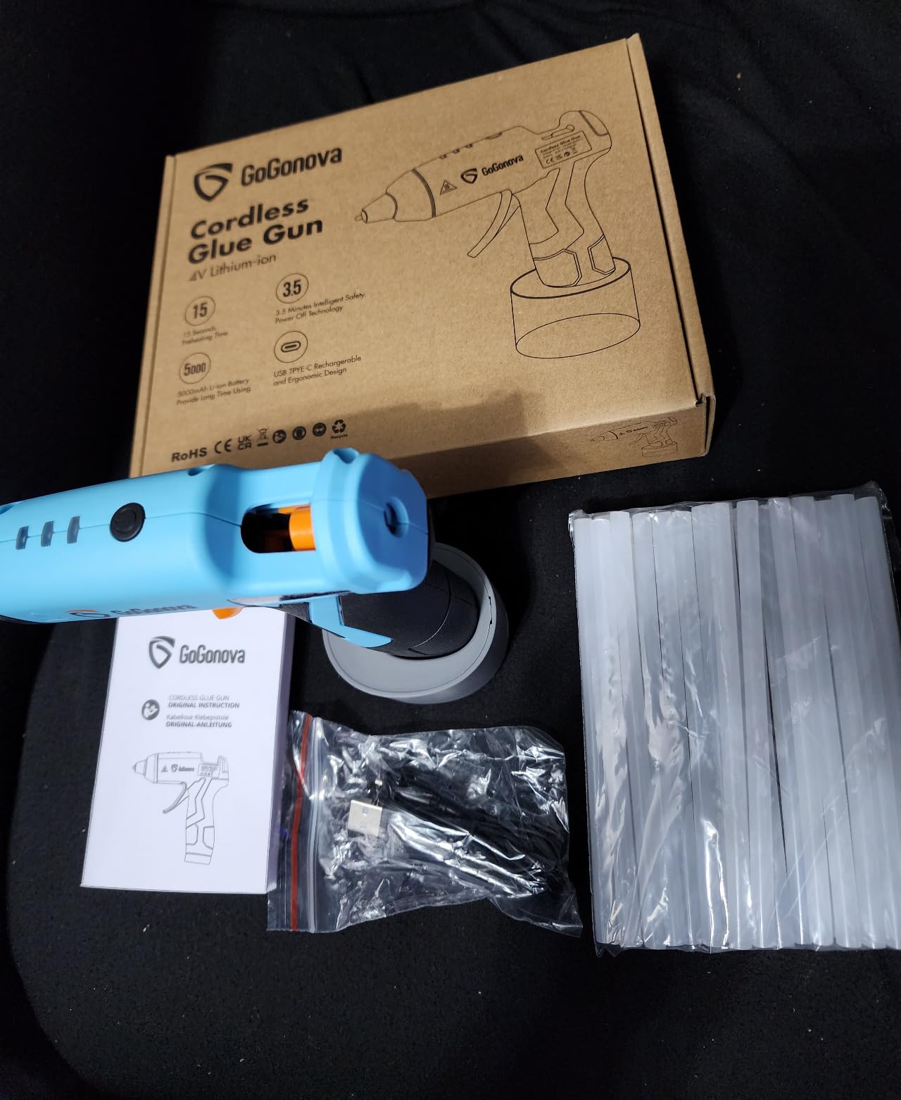 GoGonova Cordless Glue Gun, 15s Fast Preheating 2Ah Cordless Hot Glue Gun with 25 Pcs Premium Mini Glue Gun Sticks, USB-C Battery Rechargeable Hot Glue Gun, Smart Power-Off, Pink customer photo 1