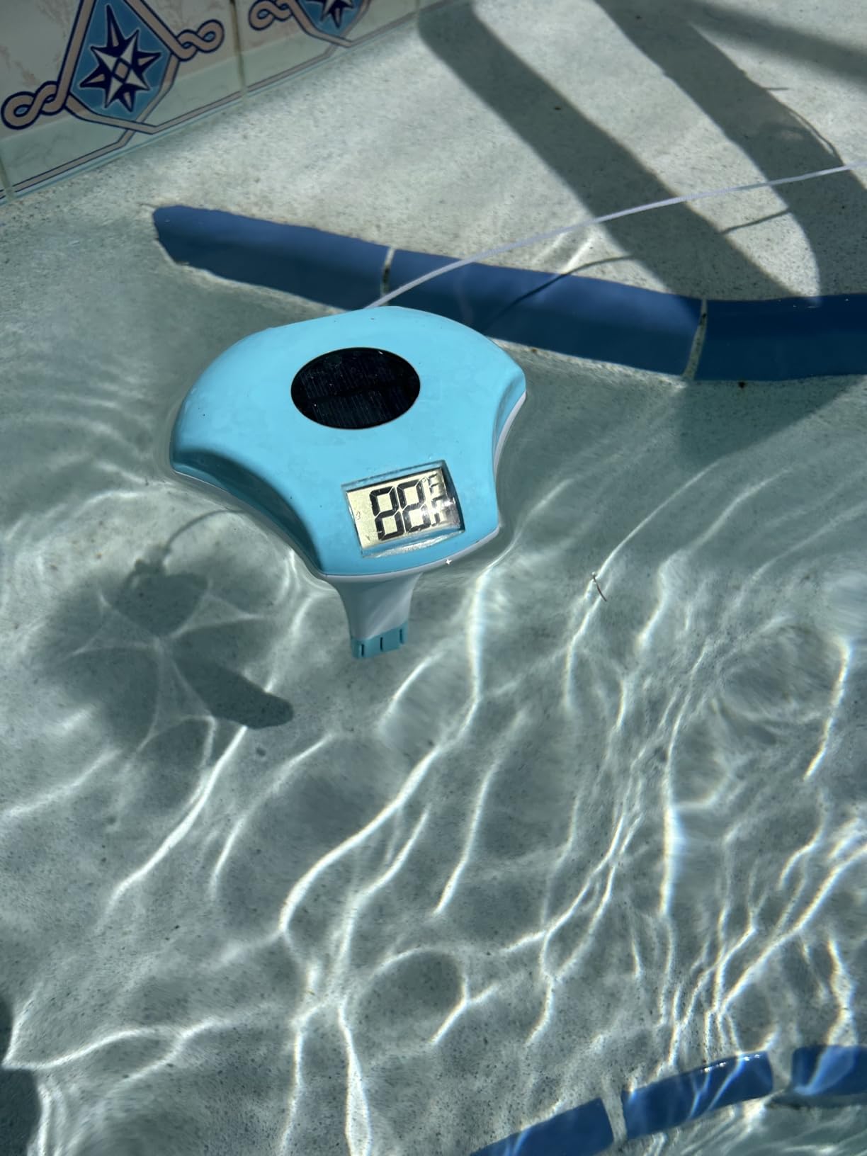 Digital Pool Thermometer - IPX-8 Waterproof Swimming Pool Thermometer Floating Easy Read, Environment-Friendly Solar-Powered Pool Temperature Gauge for Swimming Pools, Spa, Hot Tubs customer photo 2