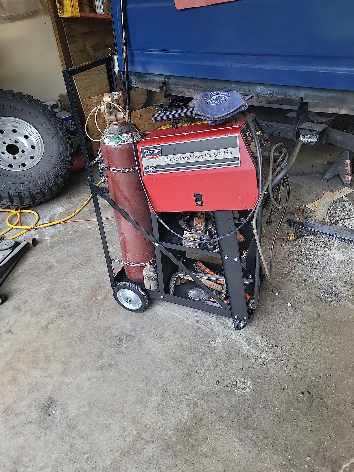 AQNIEGEP Welding Cart, Heavy Duty Welding Cart for Tig Mig Welder and Plasma Cutter, Welder Cart with Upgrade Handles and Increase Storage Space Tank Storage 400 lbs 3 Tiers customer photo 1
