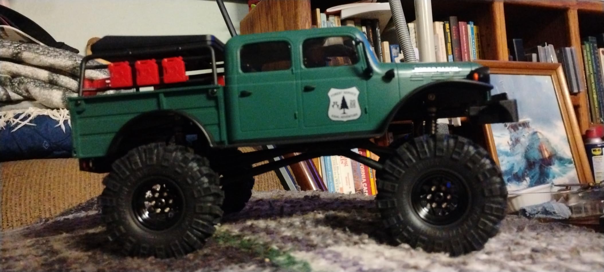 Axial RC Truck SCX24 40's 4 Door Dodge Power Wagon Green 1/24 4 Wheel Drive-RTR(Everything Needed to Run Included) AXI00007T2 customer photo 2