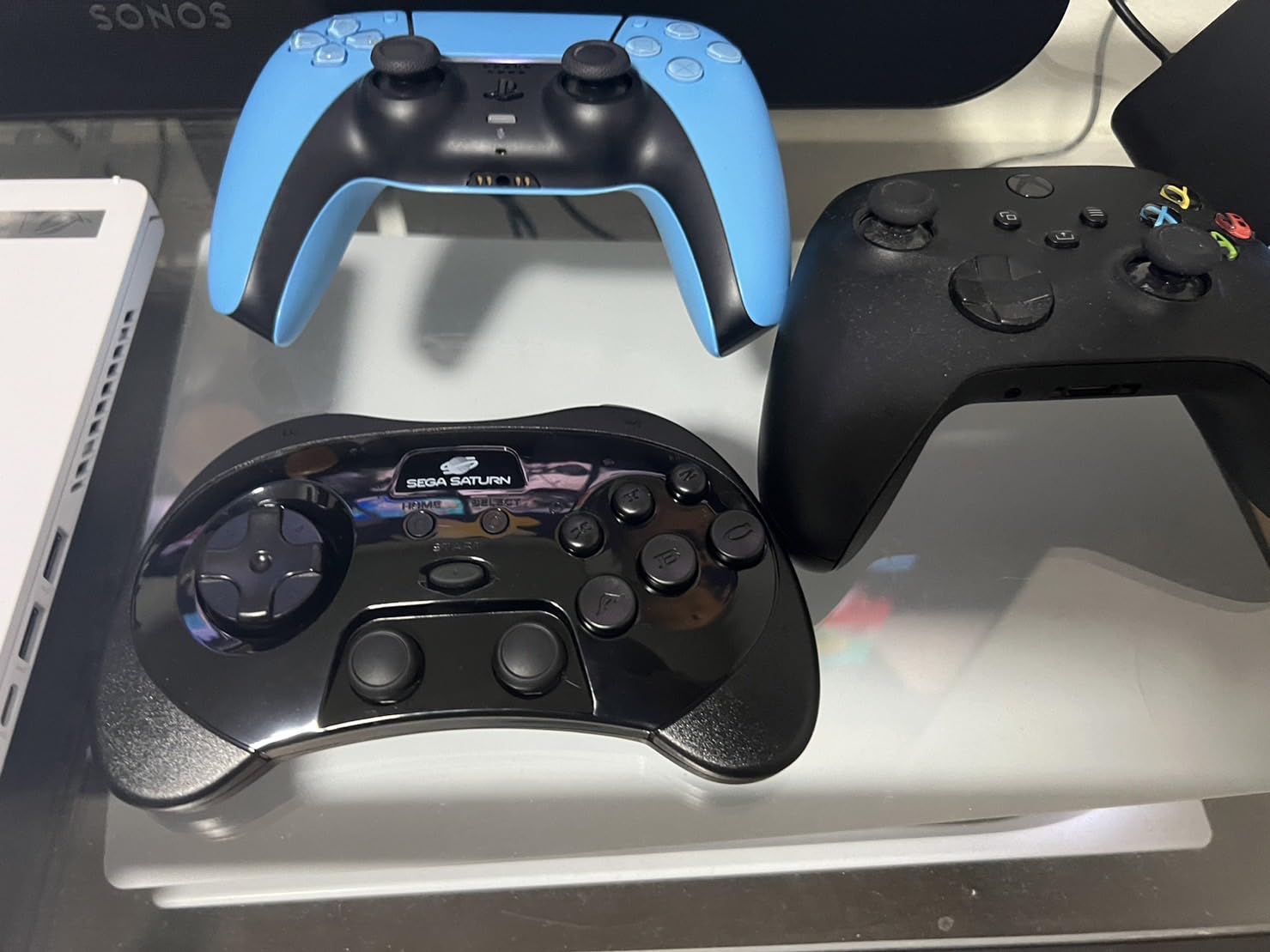 Retro-Bit SEGA Saturn® 2.4GHz Wireless Pro Controller for Sega Saturn, Sega Genesis Mini, Switch, PC, Mac - Includes 2 Receivers - Black customer photo 2