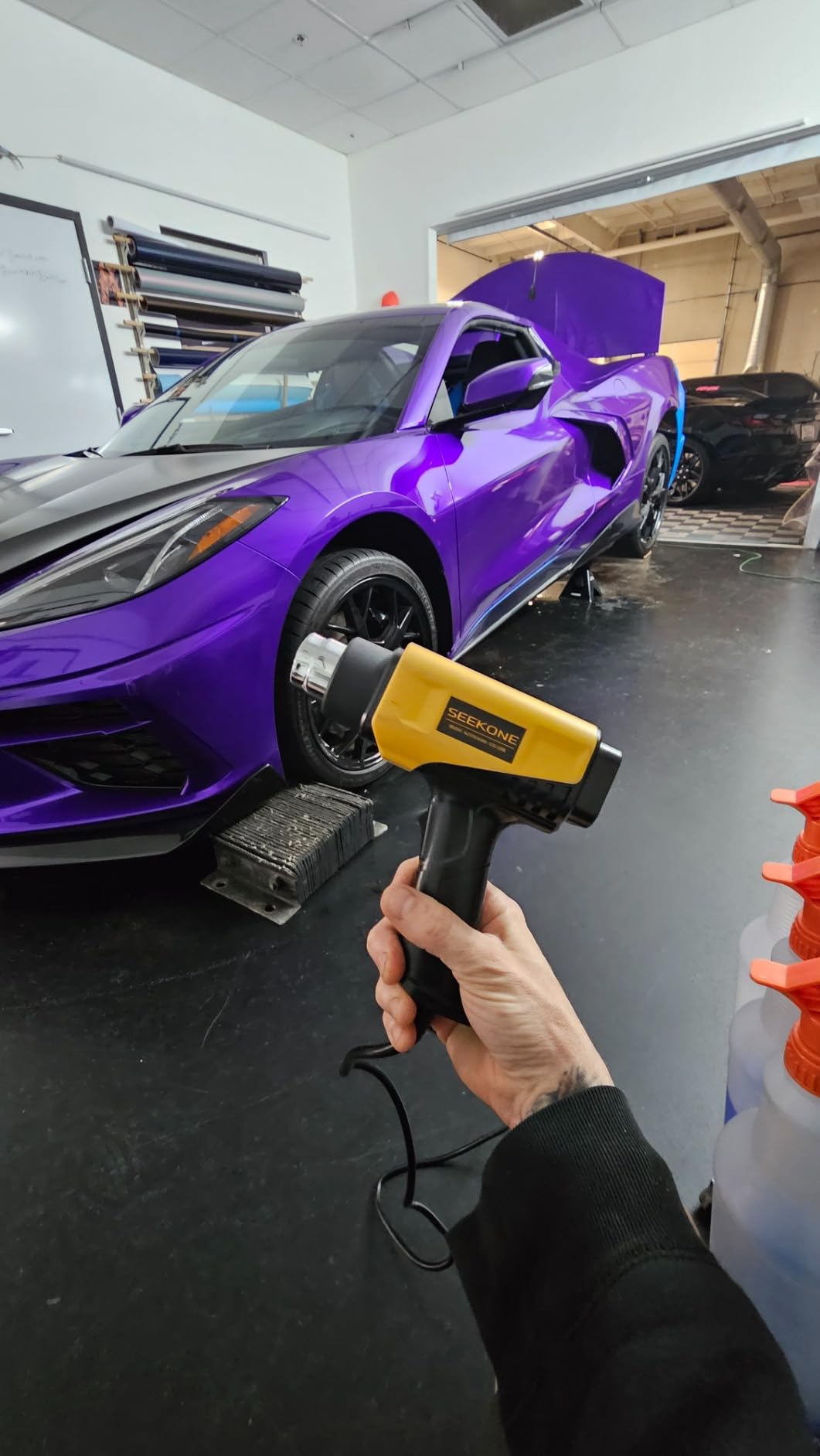 SEEKONE 1800W Heat Gun Compact Design Heavy Duty Hot Air Gun 122°F-1202°F(50°C- 650°C)Variable Temperature Control for 2 Speed Settings with 4 Nozzels for Crafts, Vinyl Wrap, Shrink Tubing customer photo 2