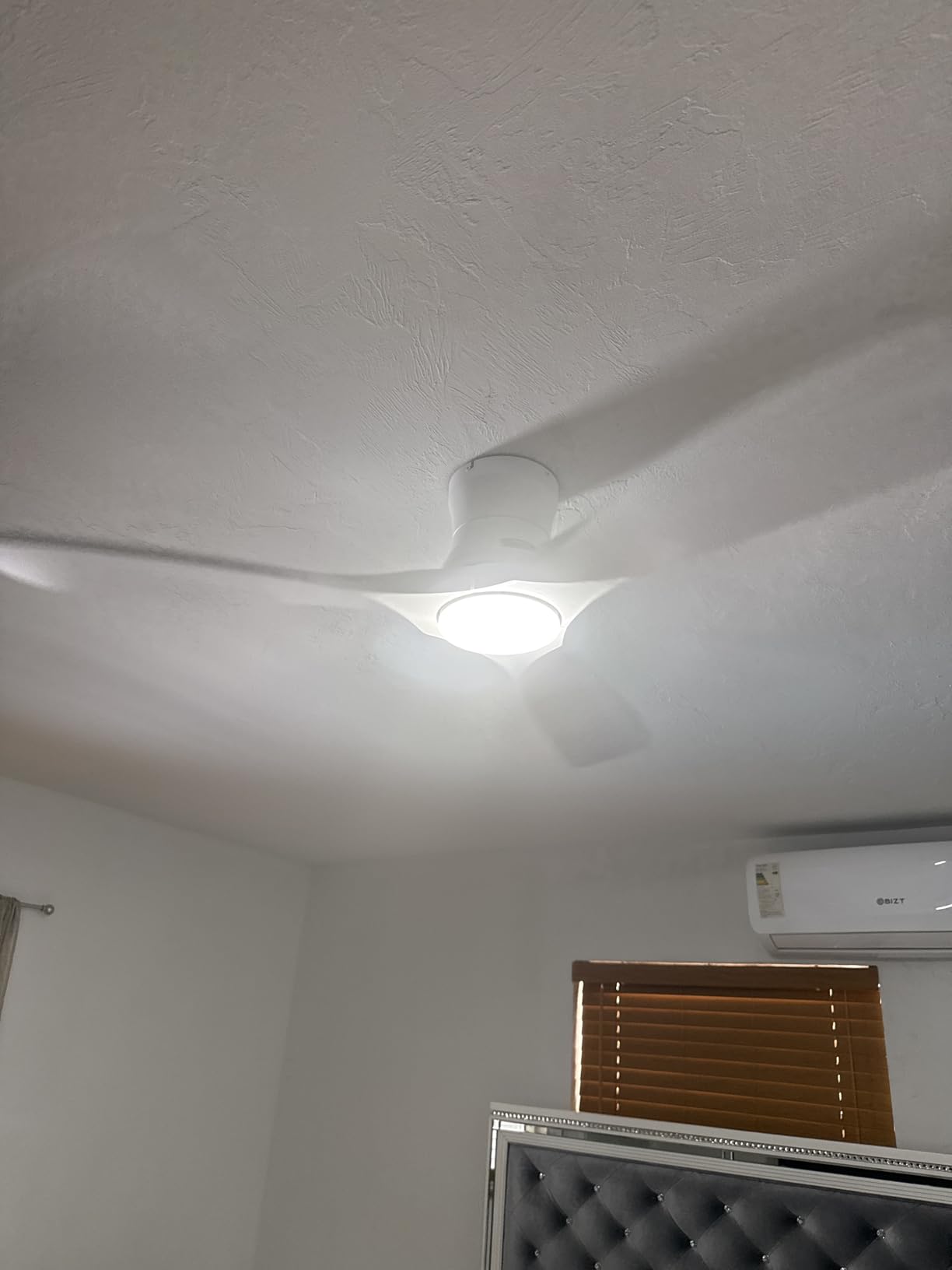 52in Smart Low Profile Ceiling Fans with Lights Remote,Quiet DC Motor,Outdoor Indoor Flush Mount Ceiling Fan,Control with WIFI Alexa App,Dimmable,6-speed,3 White Wood blades,for Modern Bedroom Patio customer photo 2