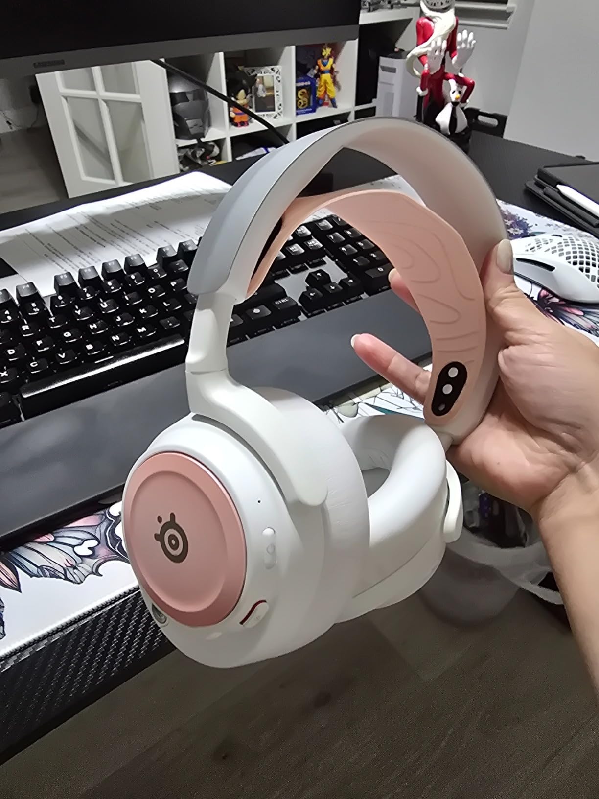 SteelSeries Nova Booster Pack -Gaming Headset Accessory - Nylon Headband - Customize with Unique Speaker Plates - Rose Quartz customer photo 2