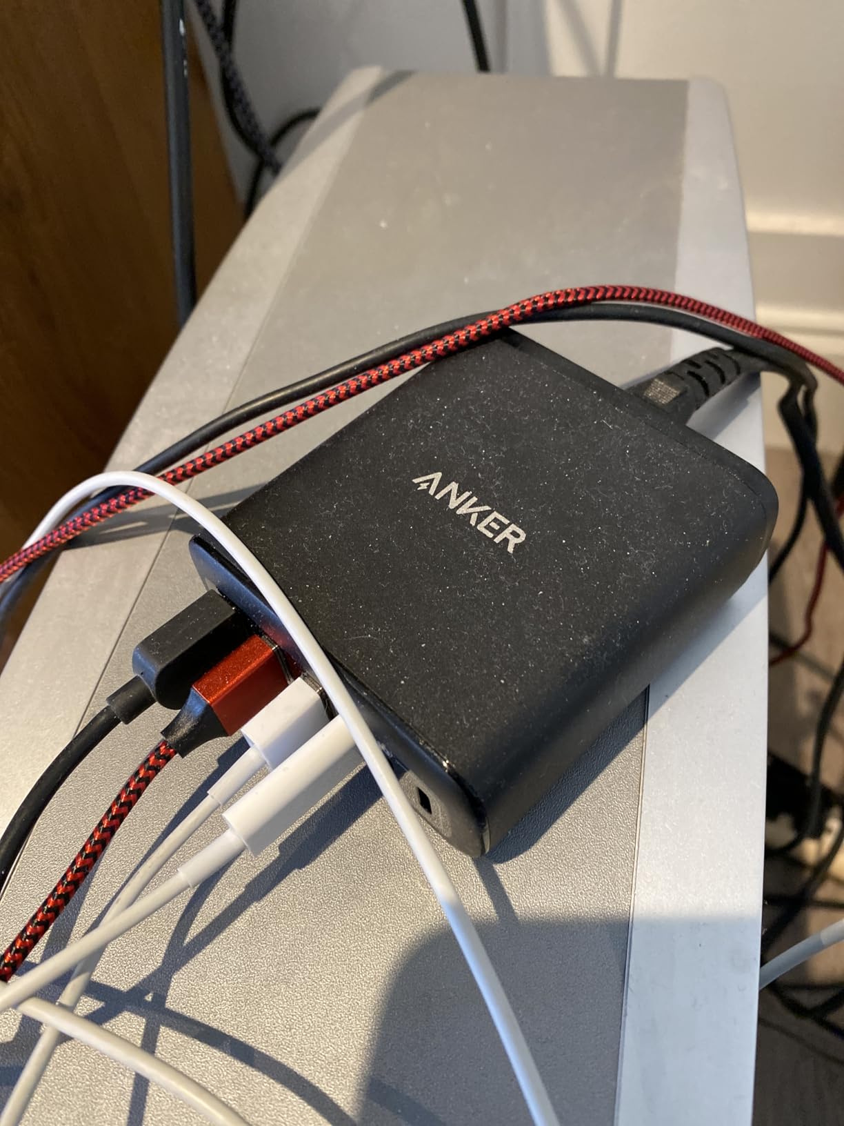 Anker Desktop Charger, Fast Charging USB C Charger with 112W Max 6-Port Desk Accessories for Home Office, Compatible with Multiple Devices, iPhone, iPad, MacBook, Galaxy (Cable Not Included) customer photo 1