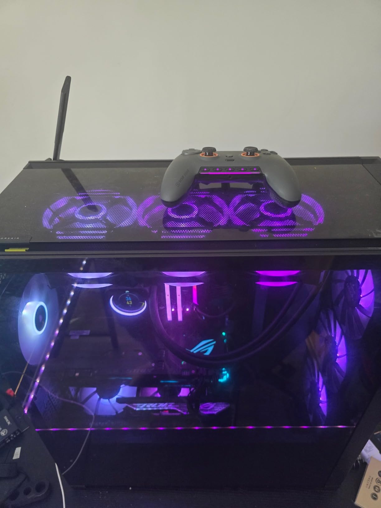 Thrustmaster HEART Controller, Hall Effect Gamepad with H.E.A.R.T. Anti-drift Technology (Xbox Series X|S & PC) customer photo 2