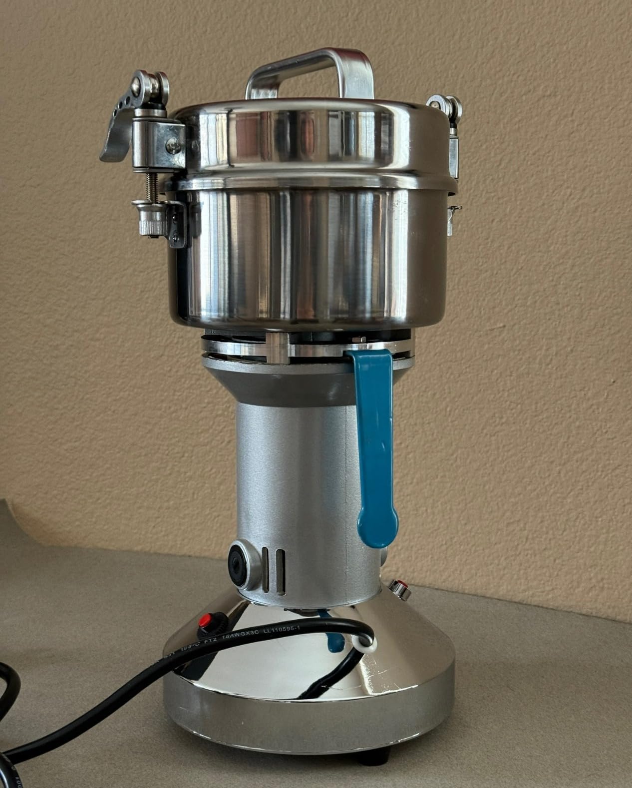 150g Grain Mill, flour mill grinder for home, Electric Stainless Steel Grain Grinder for Wheat, Spices, coffee,Corn and Other Dry Food Grinders for Kitchen customer photo 1
