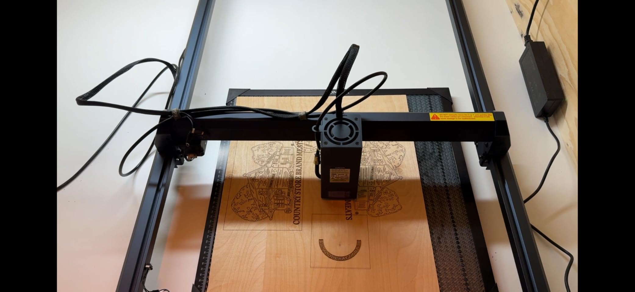 Longer Laser B1, 36000mW Laser Cutter and Engraver with a 32-bit High-Speed Motherboard, 30,000mm/min Speed, and Air Assist.DIY, CNC Machine for Wood and Metal, Acrylic, Leather, etc. Laser Class 2 customer photo 2