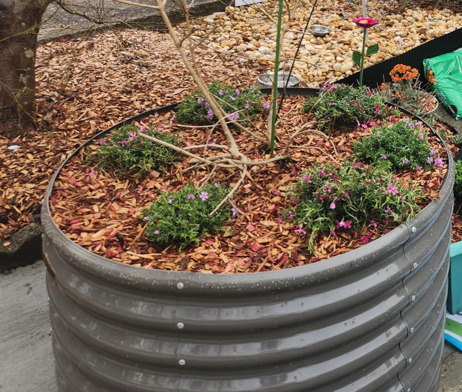 A ANLEOLIFE 8x4x2ft Galvanized Raised Garden Bed Kit, Oval Metal Deep Root Planters, 478 Gallon Capacity - Quartz Grey customer photo 1