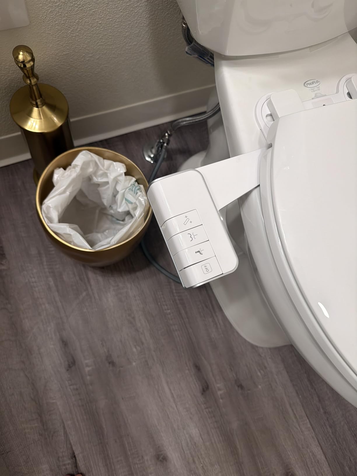 Hibbent Bidet Attachment for Toilet, Non-Electric Dual Nozzle for Frontal & Rear Wash, Adjustable Water Pressure Control, Fresh Water Bidet Toilet Seat, Self Cleaning Water Sprayer, White customer photo 1