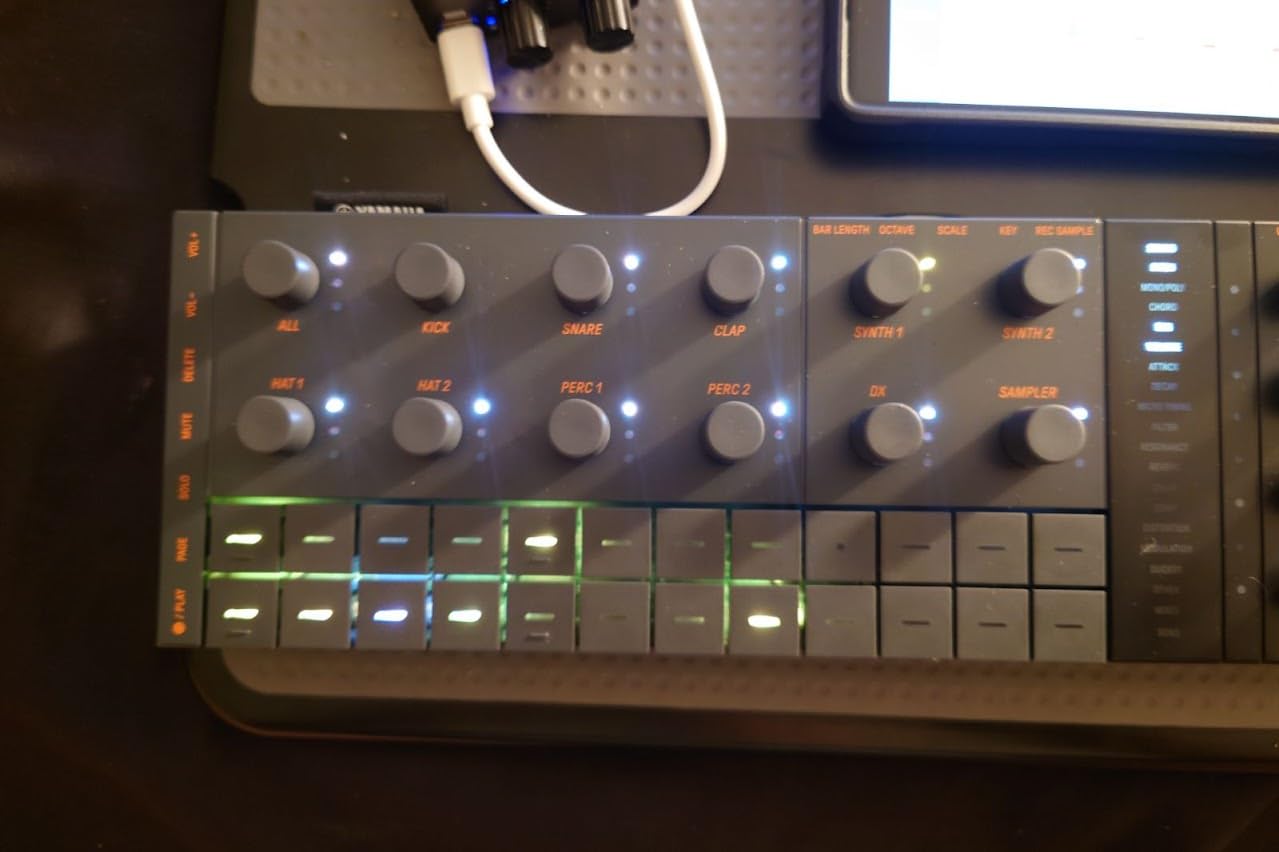 Yamaha SEQTRAK Mobile Music Ideastation, Advanced Sequencer, Onboard Sampling, Built-In Speakers and Microphone customer photo 1