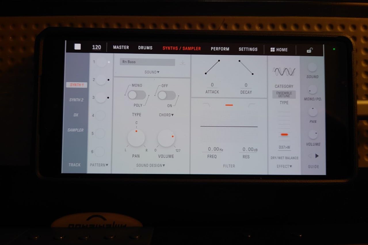 Yamaha SEQTRAK Mobile Music Ideastation, Advanced Sequencer, Onboard Sampling, Built-In Speakers and Microphone customer photo 2