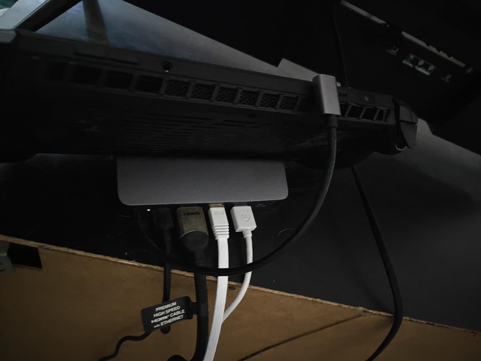 Anker Steam Deck Dock, Docking Station for Steam Deck (OLED)/ROG Ally/Legion Go, 6-in-1 USB C Hub with HDMI 4K@60Hz, 1Gbps Ethernet, 2 USB-A and 1 USB-C Port, 90W Fast Charging (Not for Rog Ally X) customer photo 1