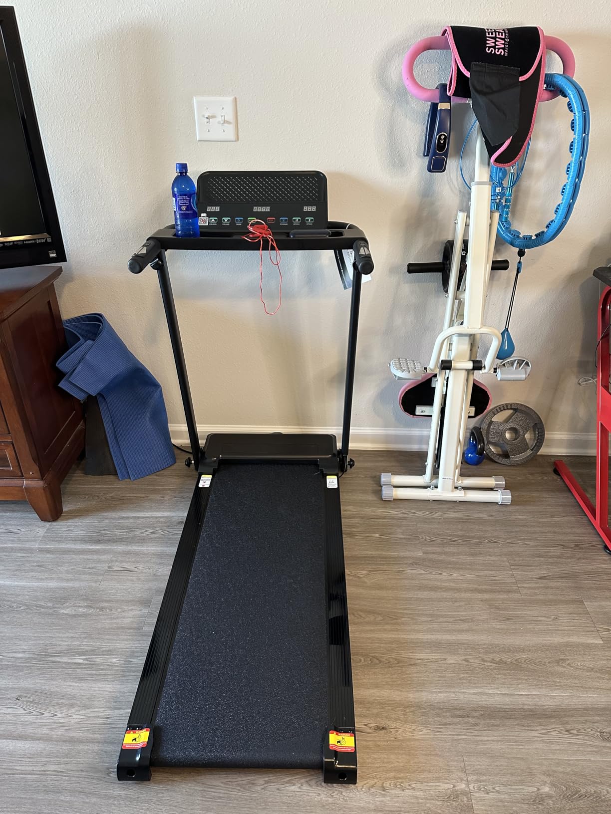 LONTEK Treadmills for Home with 15% Incline & Led Screen, 7-Layer Shock-Absorbing Foldable Treadmill with Handle Bar Up to 400lbs Capacity customer photo 1