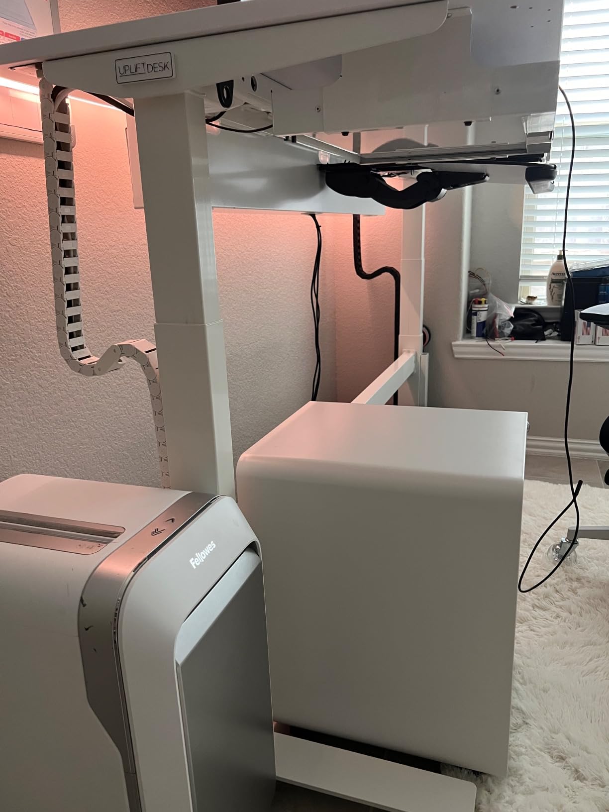 Quality Clever PivyCord-Vez Flex Chain Raceway Cable Management Solution for Sit-Stand Variable Height Desks, Flexible Cable Raceway to Hide, Organize and Protect Wires and Cables, Black customer photo 2