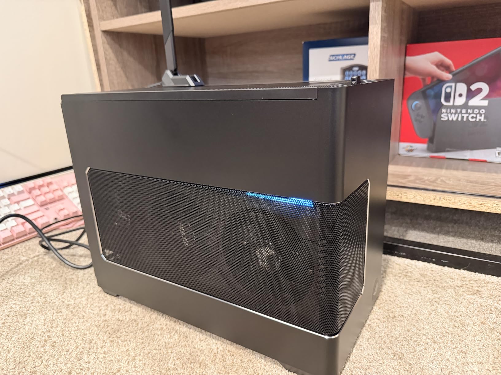 Cooler Master NR200P V2 Mini-ITX PC Case Ready, SFX Fit PSU Ready to Install, 280mm AIO Support, 357mm Vertical GPU Mount, Designed Ready Nvidia RTX 5090 | AMD RX 9070 XT, Tempered Glass, DIY customer photo 1