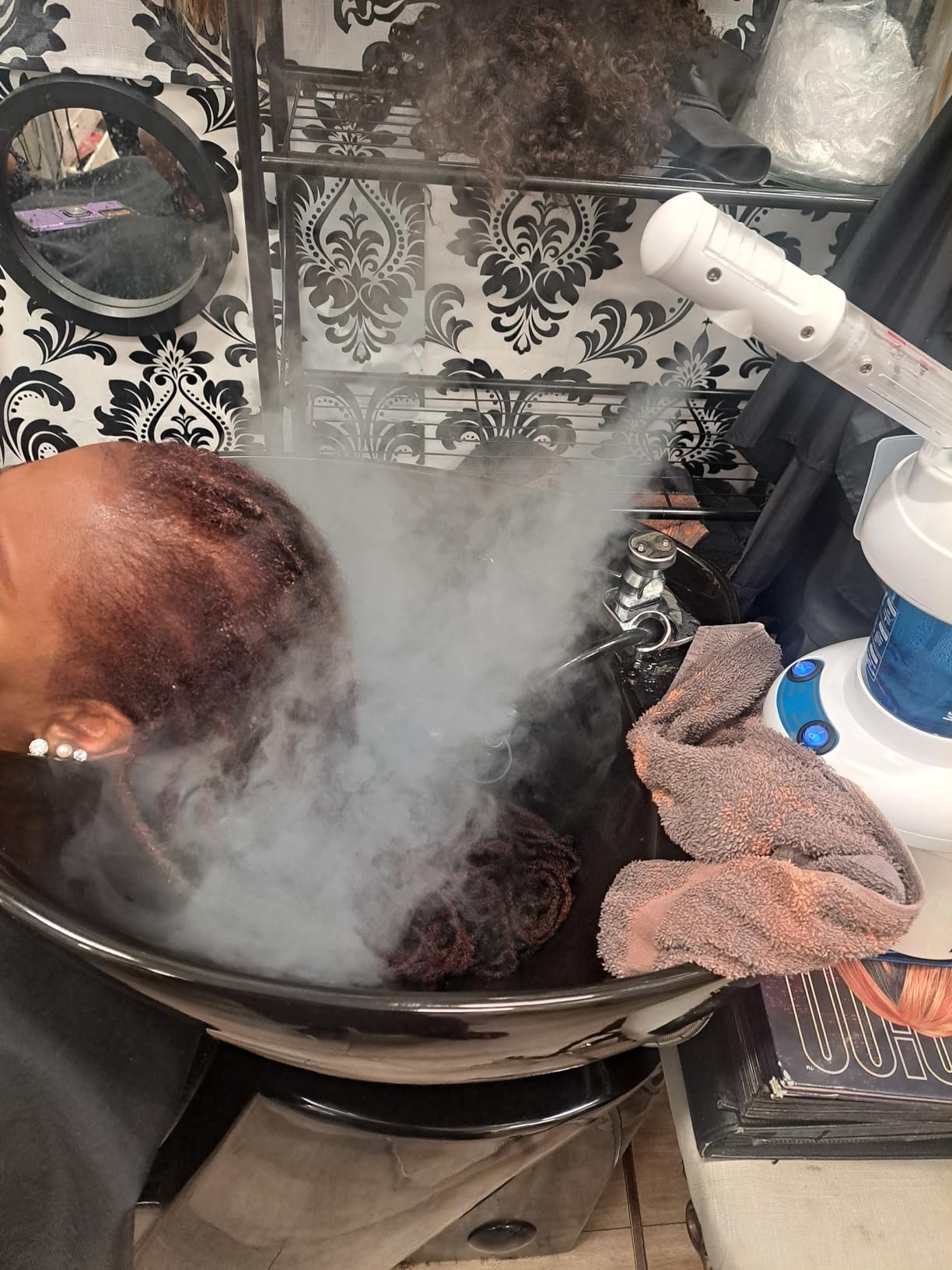 Nisperos Nano Ionic Facial Steamer - 360° Rotatable Sprayer - 40 Minutes Warm Mist - Humidifier - Professional Face Steamer for Facial Deep Cleaning (White) customer photo 1