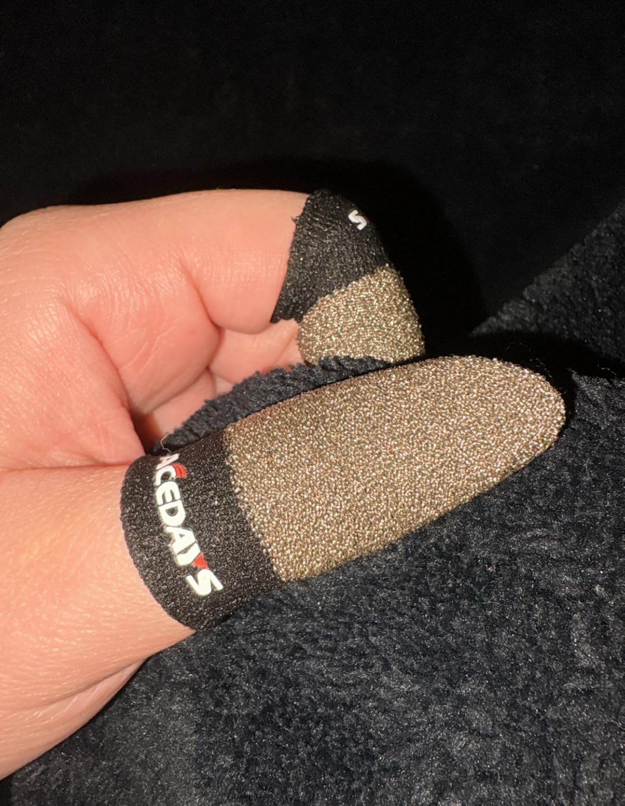 Gaming Finger Sleeves,100% Visible Silver Fibers,Just Right Pressure/Breathable/Sweatproof,Gaming Gloves for PUBG Mobile/Knives Out/Call of Duty Mobile(10pcs) M customer photo 2